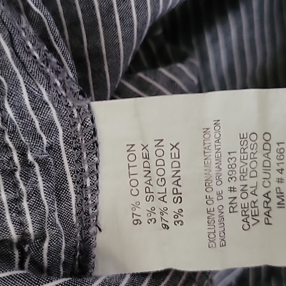 Blue and white striped pull on shorts with ruffle waist size 15 - Picture 6 of 6